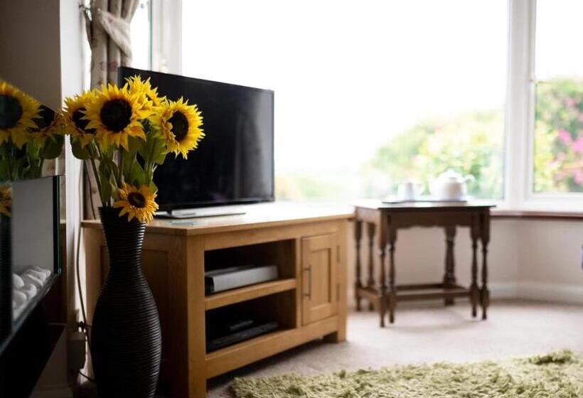 Penzance, Private Annexe With Beautiful Views