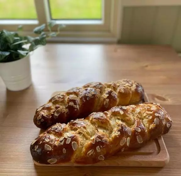 Stepping Stones Glamping ‘the Olive’