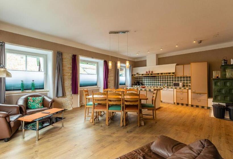 Bed and Breakfast K2 Brunnen Haus