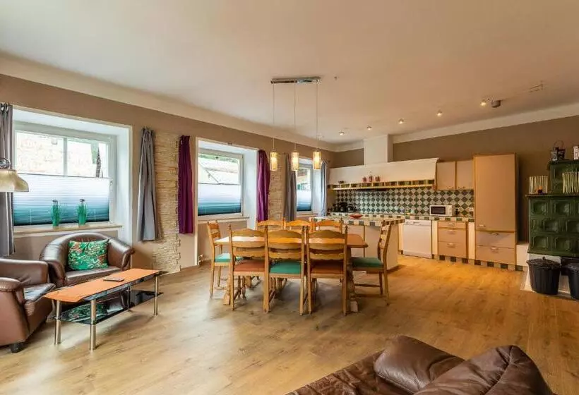 Aamiaismajoitus (B&B) K2 Brunnen Haus