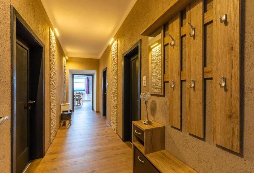 Bed and Breakfast K2 Brunnen Haus