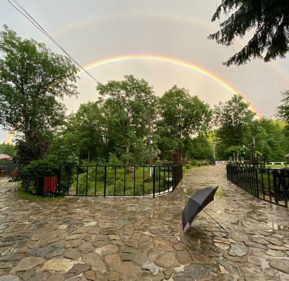 هتل La Răscruce De Ape