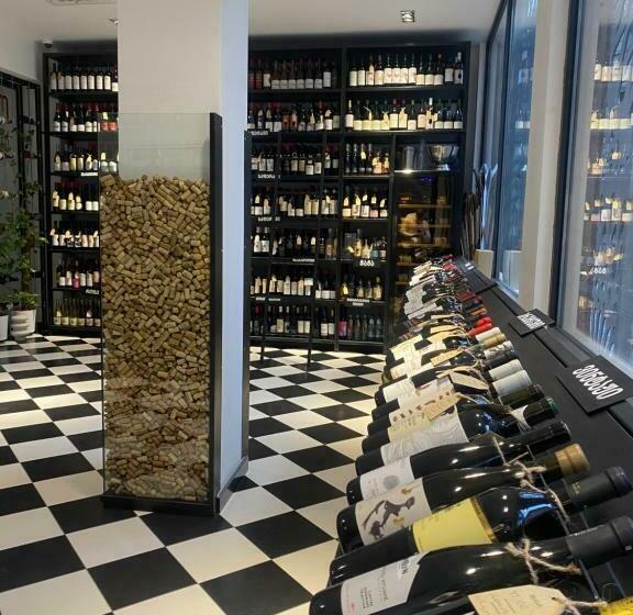 هتل Mukhrantubani Boutique