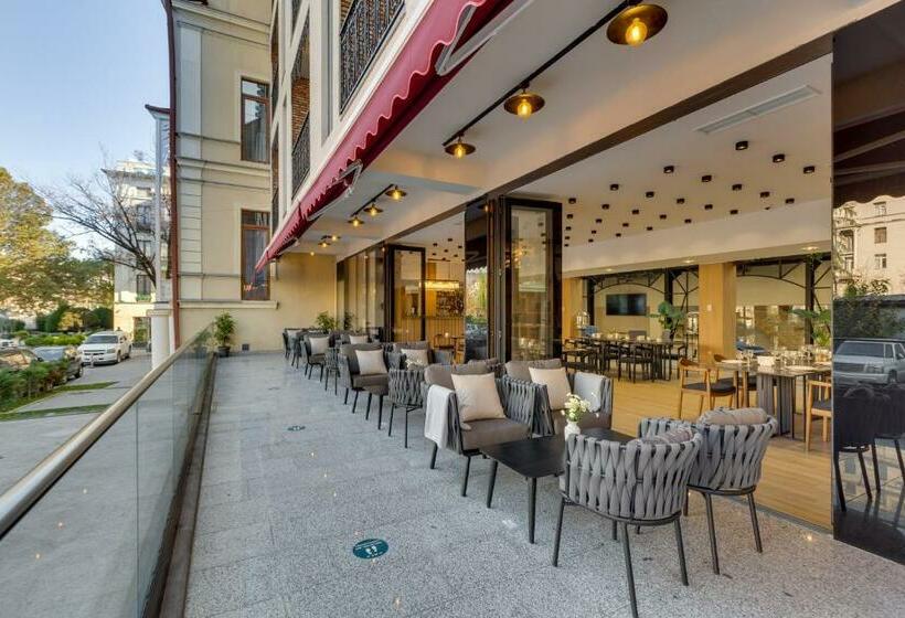 هتل Mukhrantubani Boutique