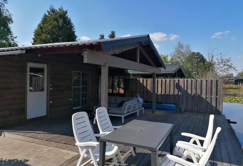 Le Canard: Rustig Genieten Aan Het Water