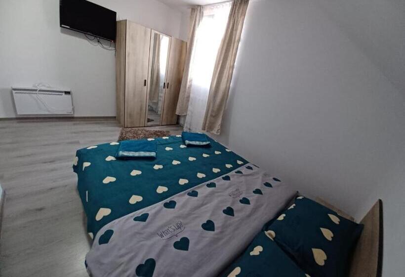 پانسیون Casa Alex