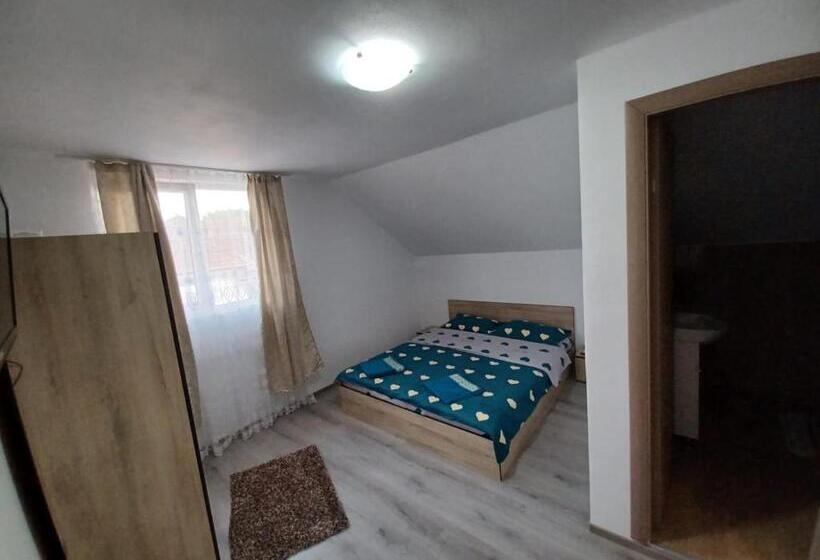 پانسیون Casa Alex