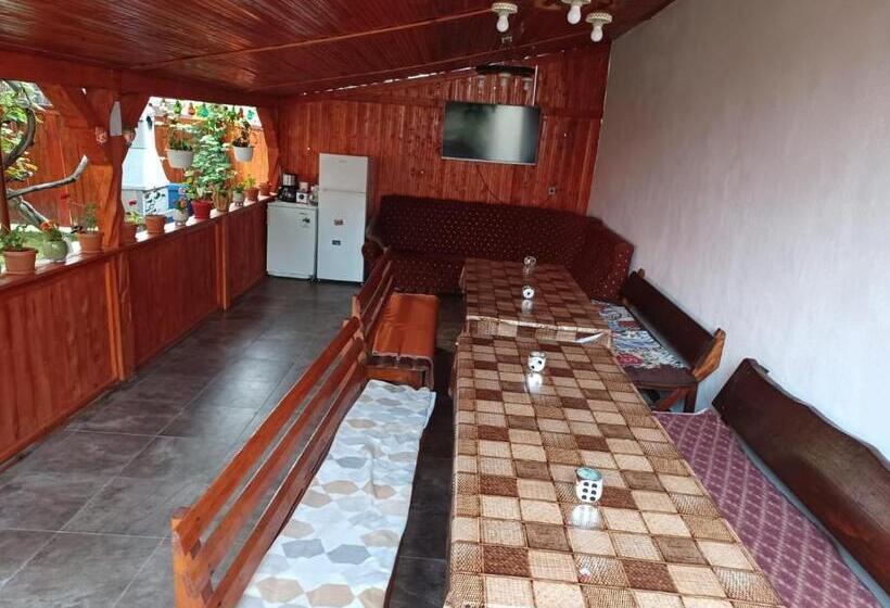 پانسیون Casa Alex