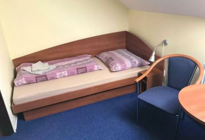 Majatalo Ubytovňa Gemini