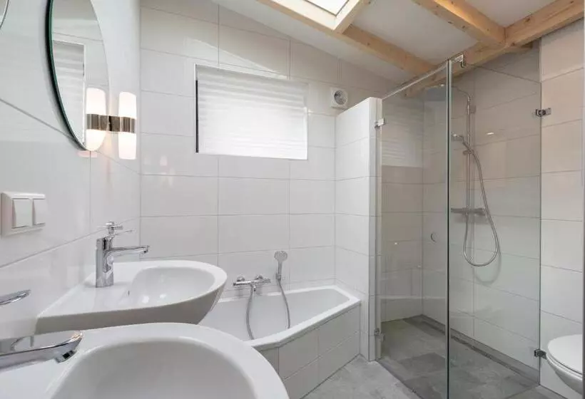 Attractive Home With Terrace