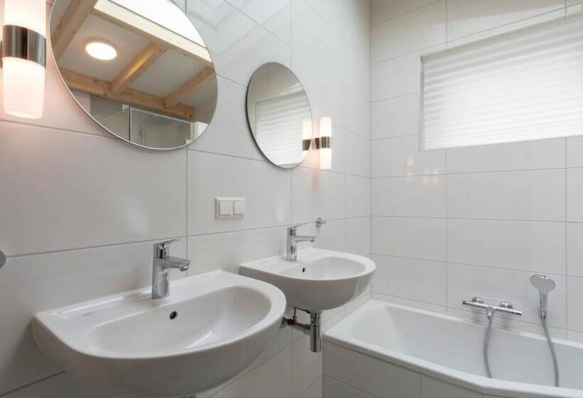 Attractive Home With Terrace