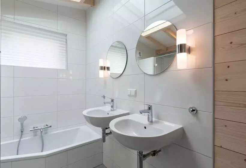 Attractive Home With Terrace