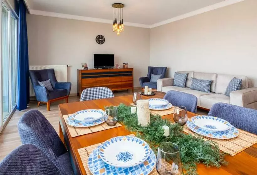 Superb Flat Close To Saw With Shared Pool In Tuzla