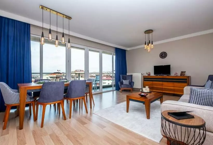 Superb Flat Close To Saw With Shared Pool In Tuzla