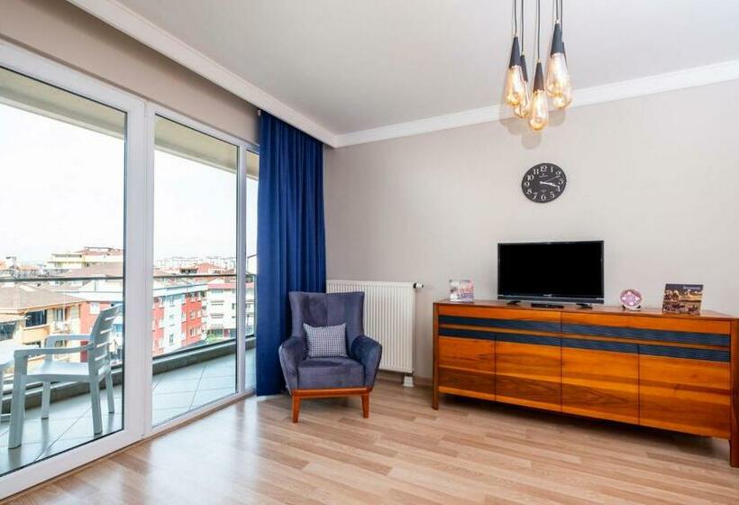 Superb Flat Close To Saw With Shared Pool In Tuzla