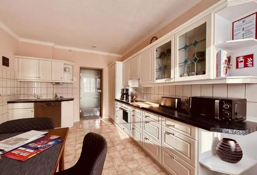 Casa Rehse I Stilvolles Apartment I 24h Self Check In I Kostenlos Parken & Wlan I 55 Zoll Smart&kabe