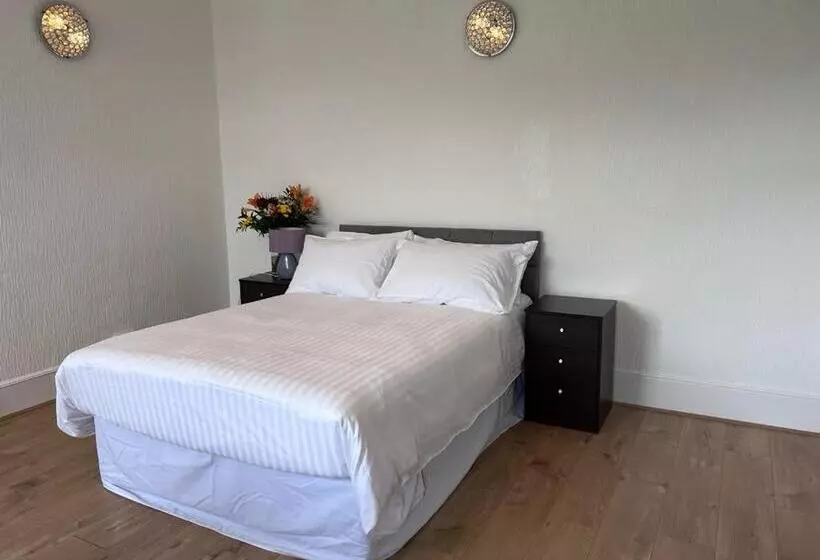 Harbour Street Rooms