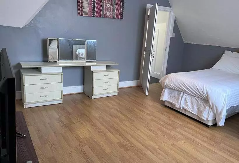 Harbour Street Rooms