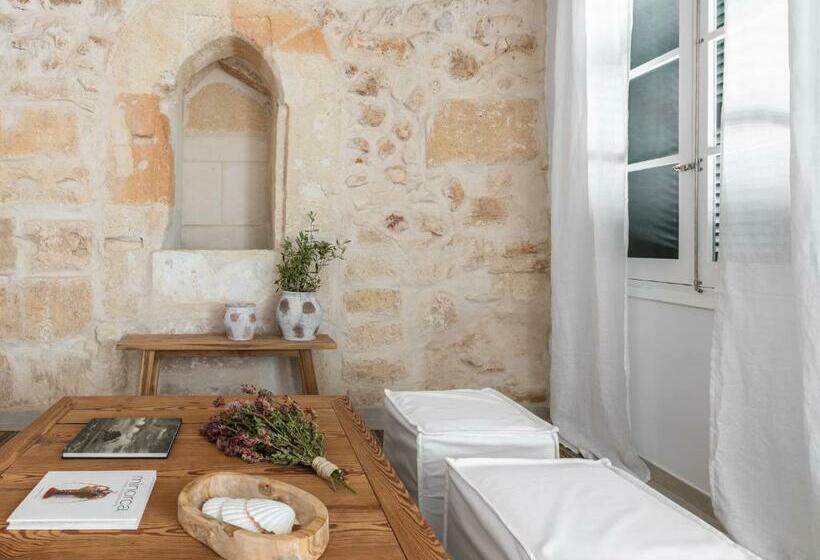 Hotel S Enclova Petit