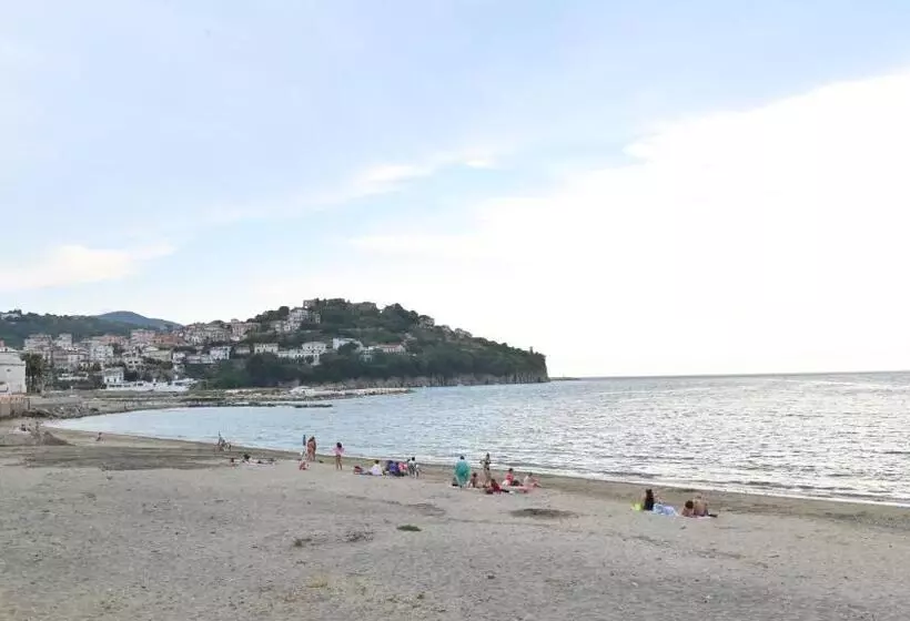 La Veranda Beach