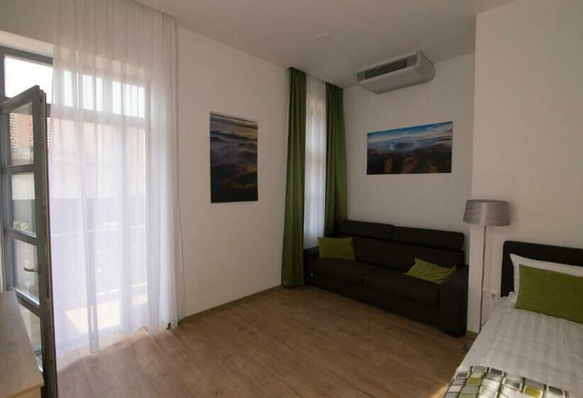 膳宿费 Anna Vendégház