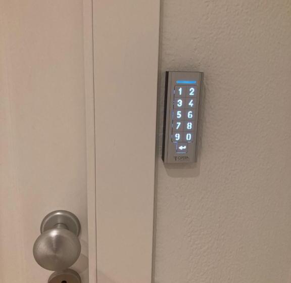 پانسیون Fairome Guest House