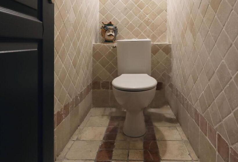 پانسیون Les Canoubiers Luxe Et Sérénité Au Cœur De Saint Tropez Suites Spacieuses Avec Jardin Enchanteur