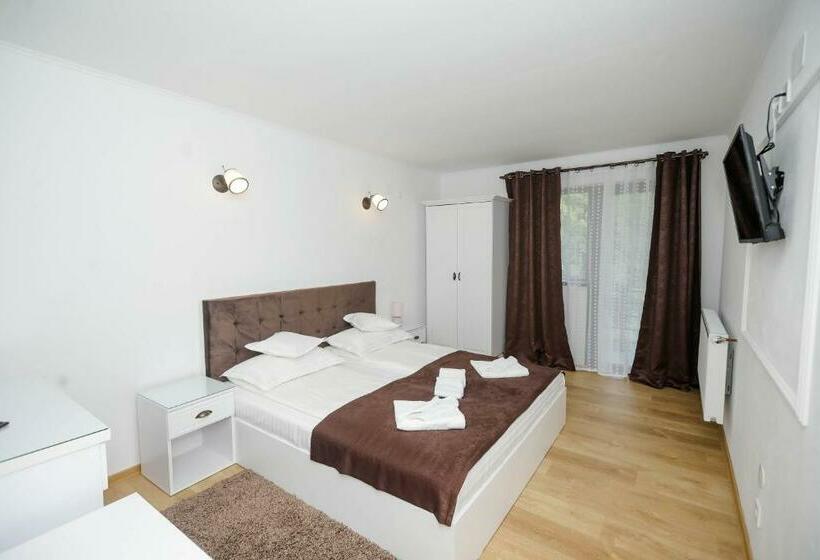 پانسیون Casa Marica