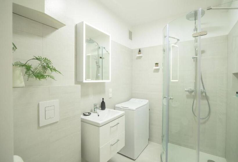 Room 4 Art Appartments Nr.1 In Vienna Center