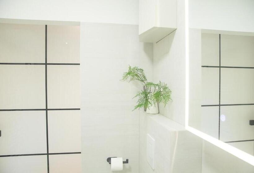 Room 4 Art Appartments Nr.1 In Vienna Center