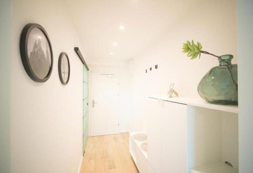 Room 4 Art Appartments Nr.1 In Vienna Center