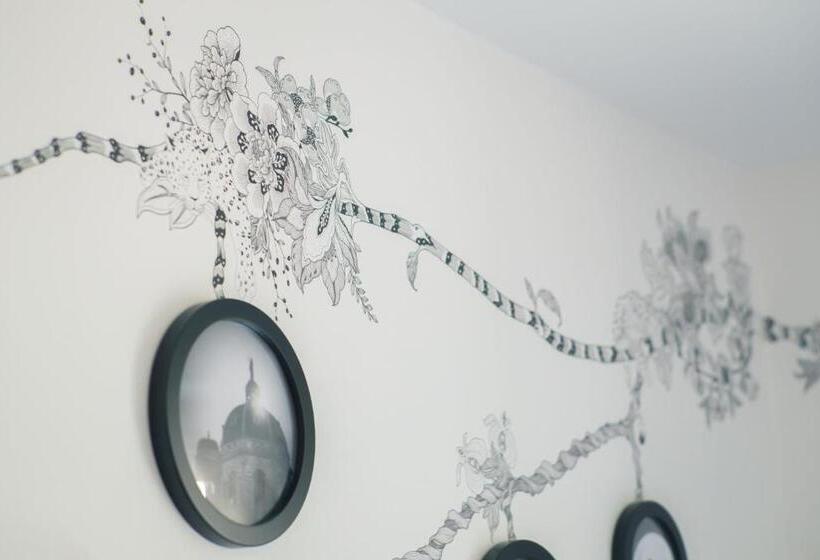 Room 4 Art Appartments Nr.1 In Vienna Center