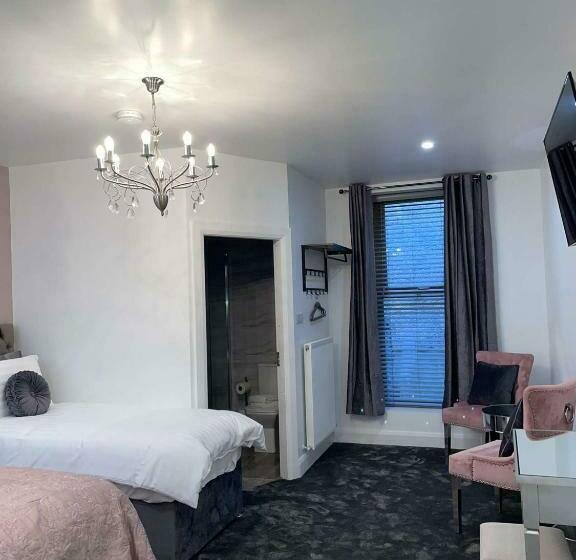 ベッドアンドブレックファースト Atlantic Lodge, Main Street Ardara