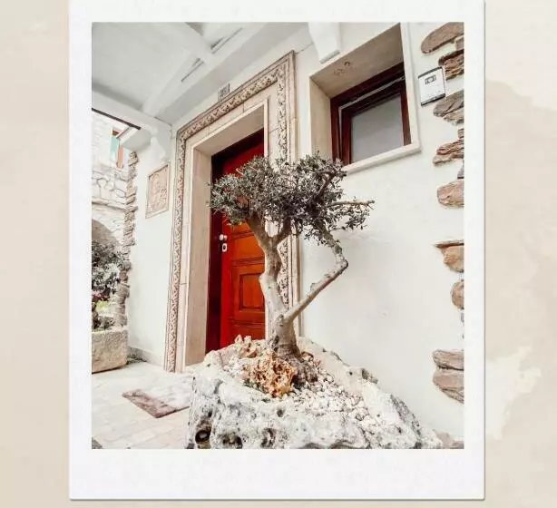 ベッドアンドブレックファースト La Torretta