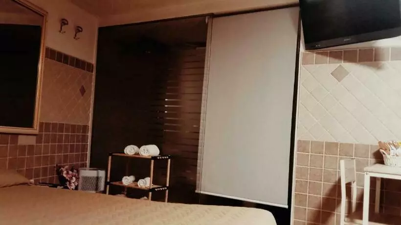 ベッドアンドブレックファースト La Torretta