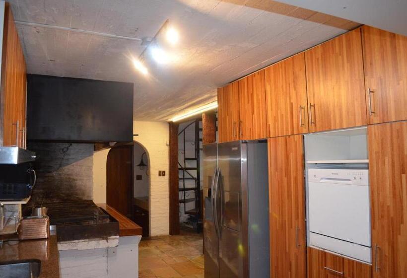 Divina Casa En Carrasco Con Piscina