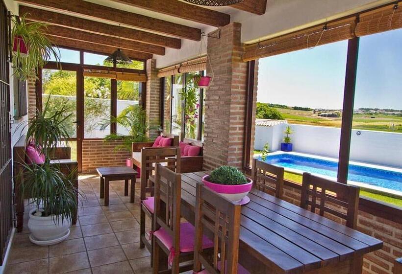 Espectacular Villa Con Piscina En Conil Cl 5c