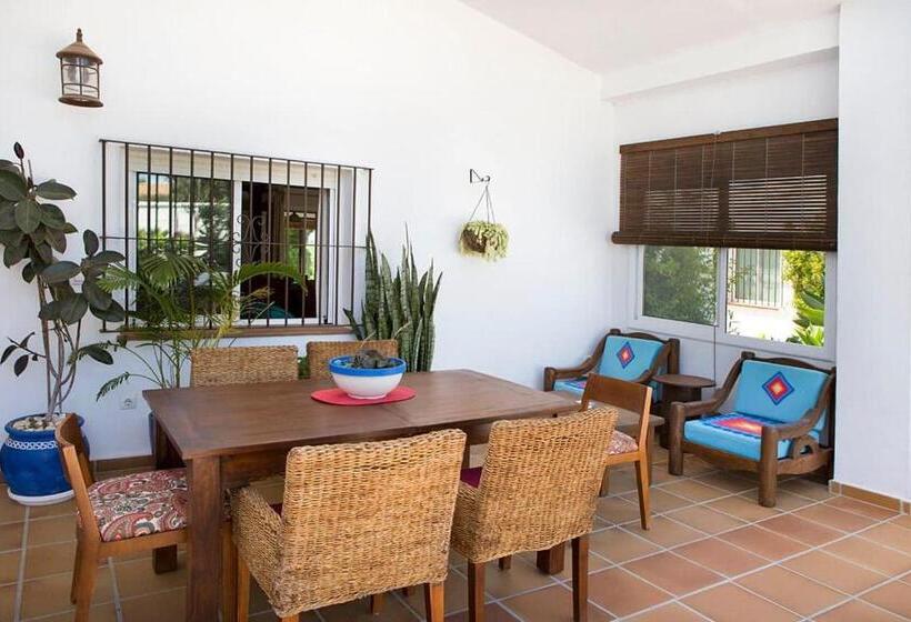 Espectacular Villa Con Piscina En Conil Cl 5c