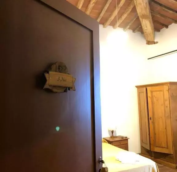 ホテル Agriturismo Diffuso Monte Oliveto Maggiore