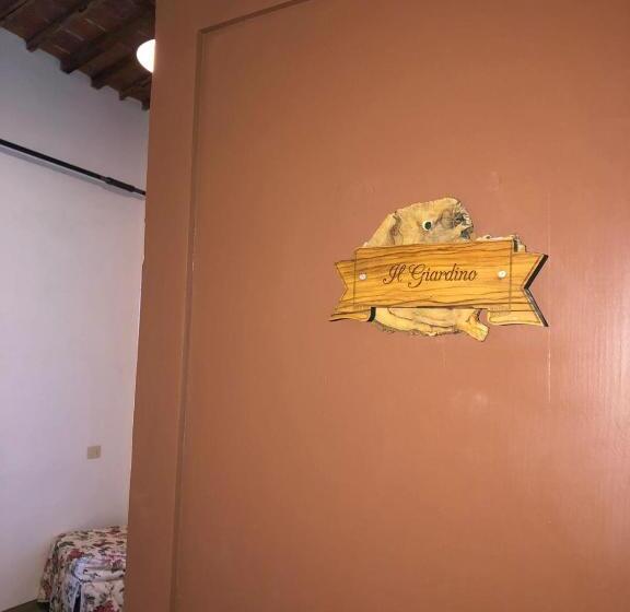 בית מלון כפרי Agriturismo Diffuso Monte Oliveto Maggiore