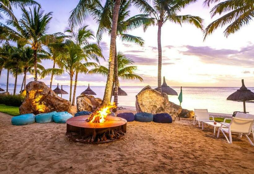 هتل Victoria Beachcomber Resort & Spa   Victoria For 2   Adults Only