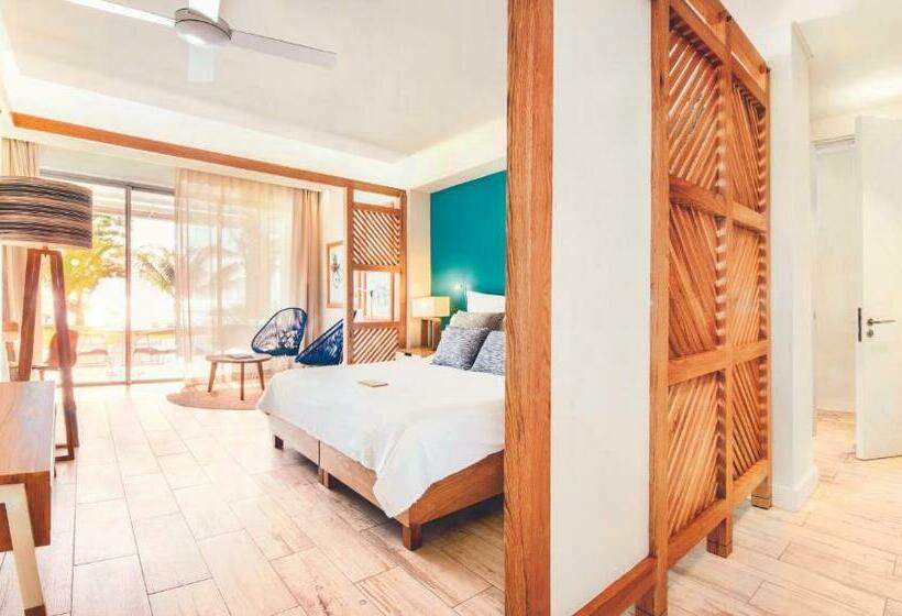 هتل Victoria Beachcomber Resort & Spa   Victoria For 2   Adults Only