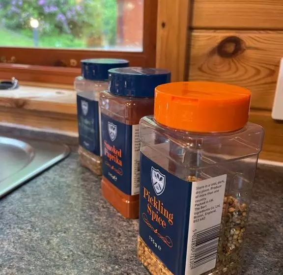 L10   The Conwy Spa With Hot Tub