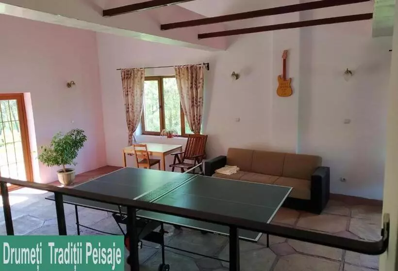 ペンション La Trovantzi