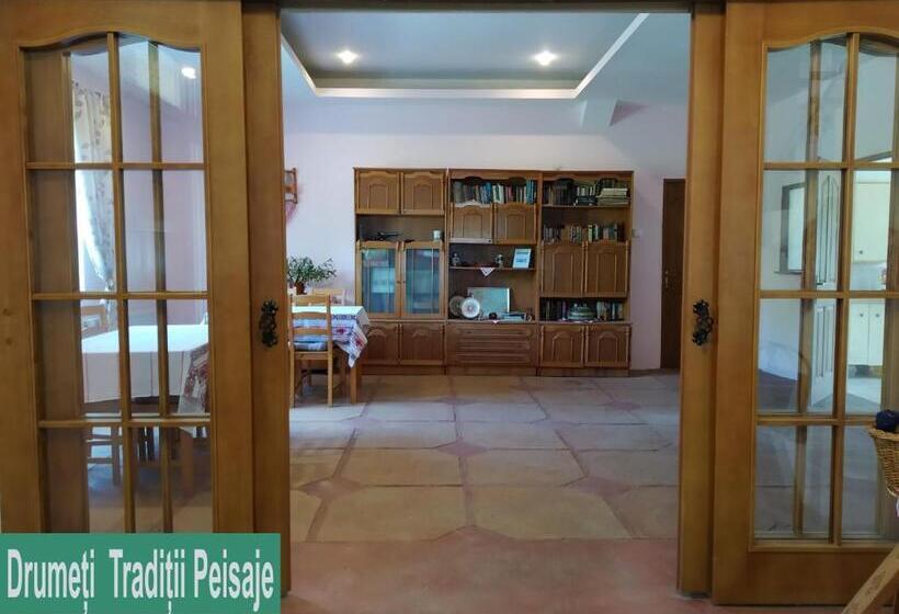 ペンション La Trovantzi