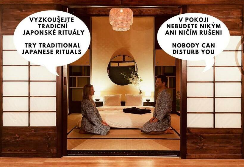 펜션 Oroom Japan   Role Play For Couples In Brno