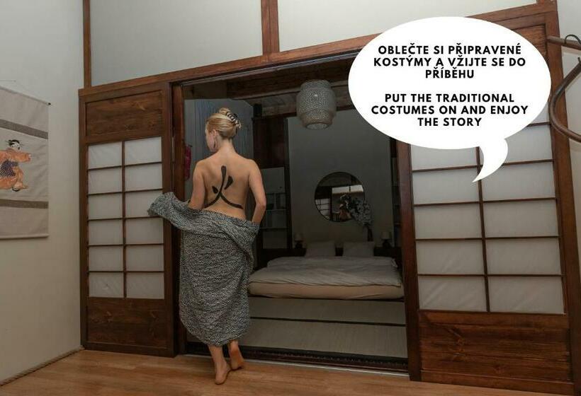 펜션 Oroom Japan   Role Play For Couples In Brno