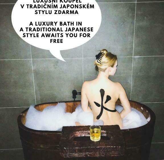 펜션 Oroom Japan   Role Play For Couples In Brno
