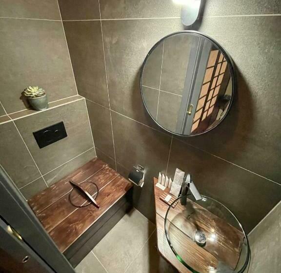 펜션 Oroom Japan   Role Play For Couples In Brno