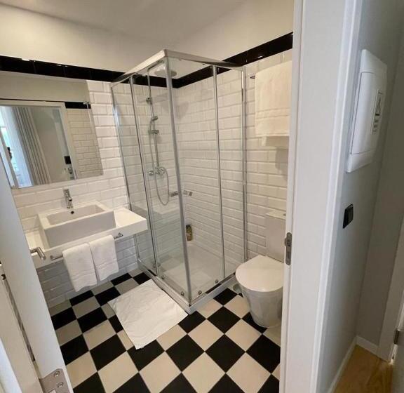 Pier House Accommodation